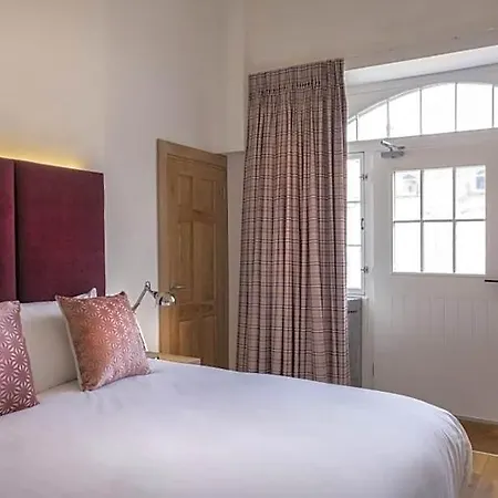 Markree Courtyard 3*