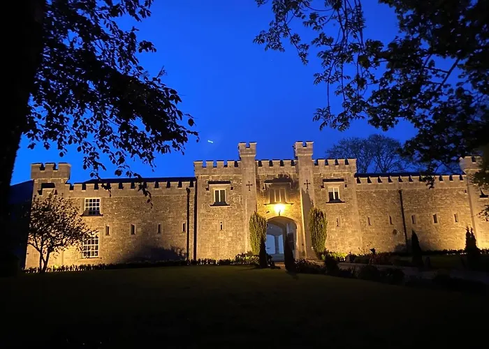 Couette-café Markree Courtyard 3*